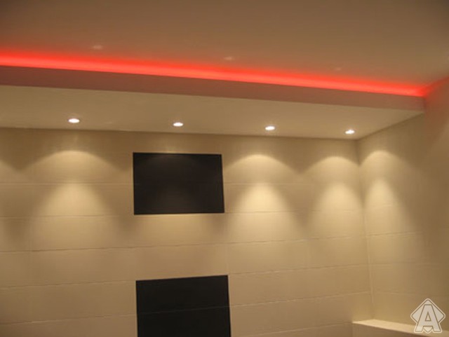 неон в интерьере, подсветка потолка