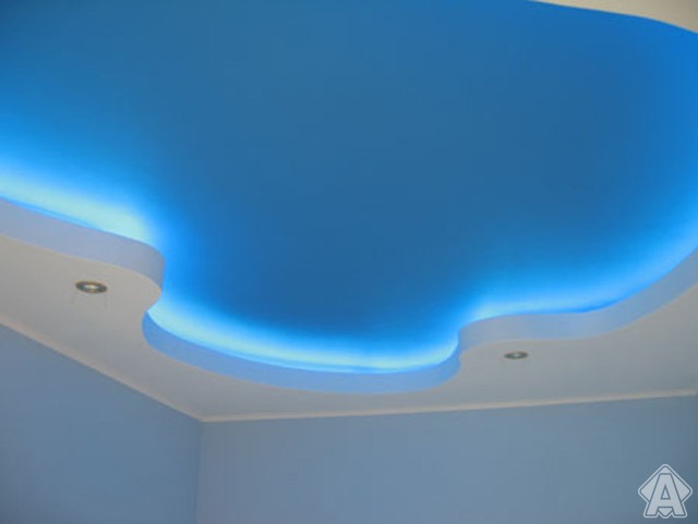 неон в интерьере, подсветка потолка