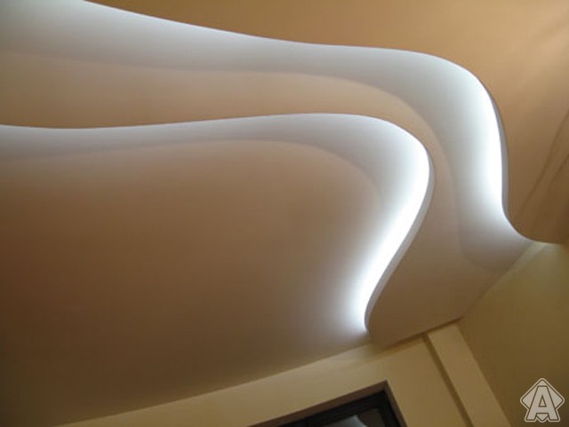 неон в интерьере, подсветка потолка