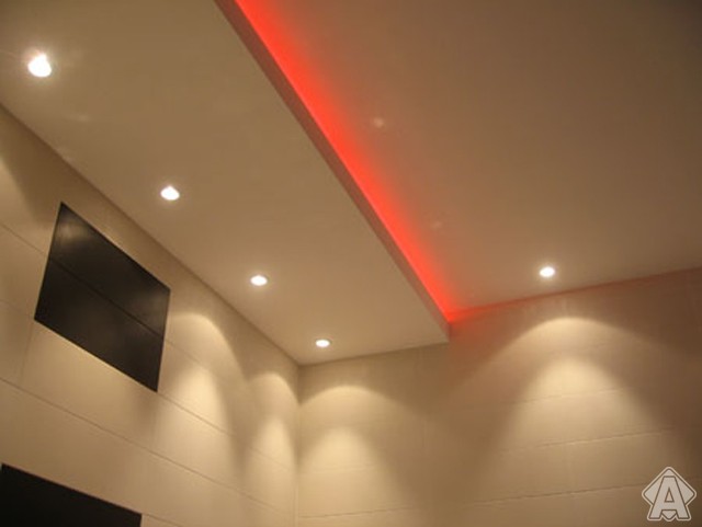 неон в интерьере, подсветка потолка