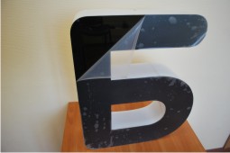 фото стандартной объемной пластиковой буквы стандартная объемная пластиковая буква