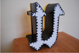 фото задней стенки стандартной объемной пластиковой буквы задняя стенка стандартной объемной пластиковой буквы