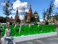 Объемные буквы #КАКВСБЕРЕ рядом с Кремлем