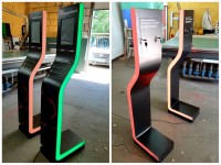 Световые пилоны Mail.ru